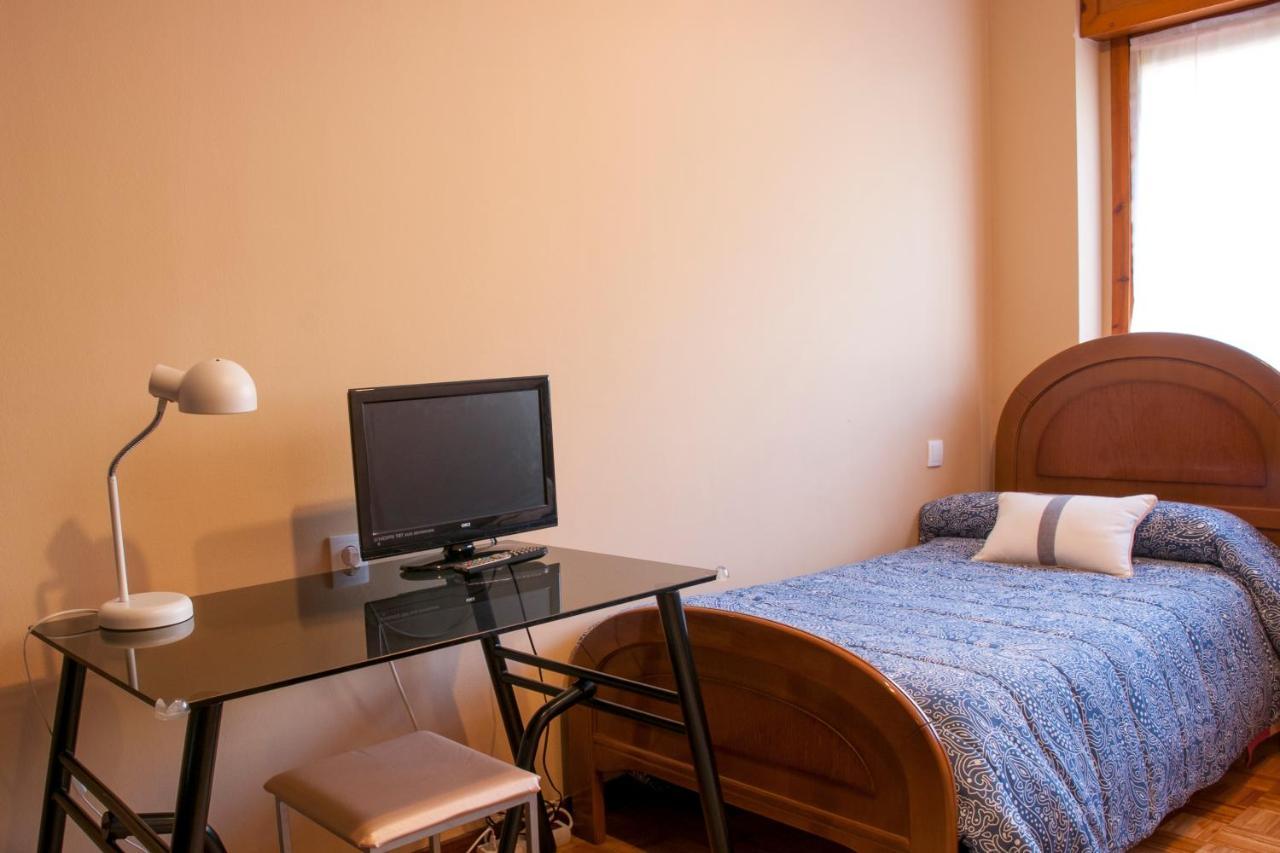 Apartamento Araceli Proximo A Clinica Oftalmologica Fdez Vega Apartment Овиедо Екстериор снимка